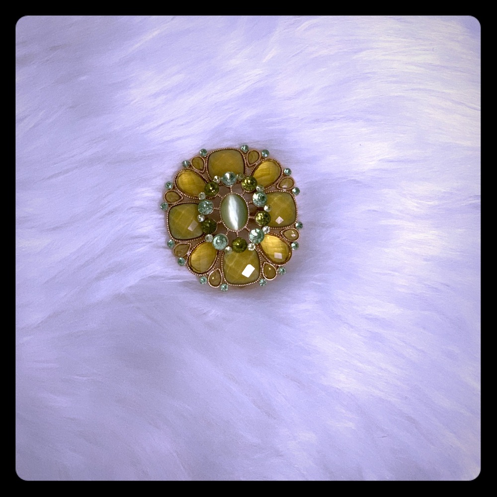 Brooch/Charm with Green Stones/Rhinestones